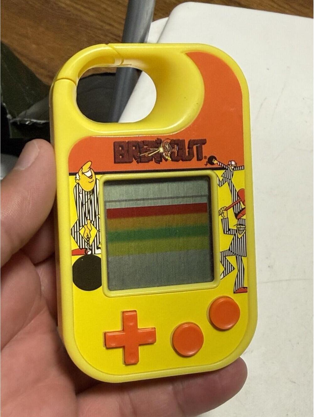 Atari Breakout Electronic Handheld Arcade Game Travel Carabiner Tested